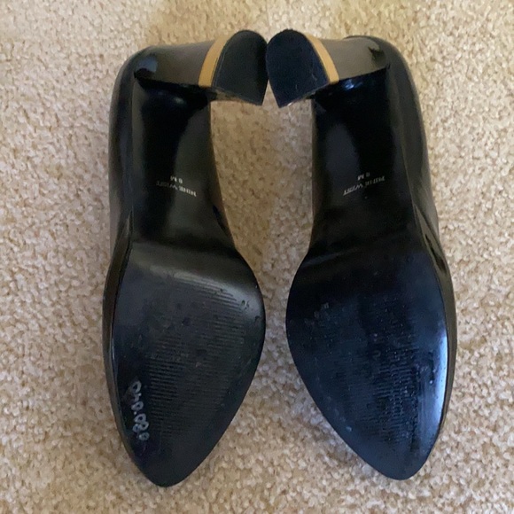 Black leather heels with gold detail - Picture 4 of 4